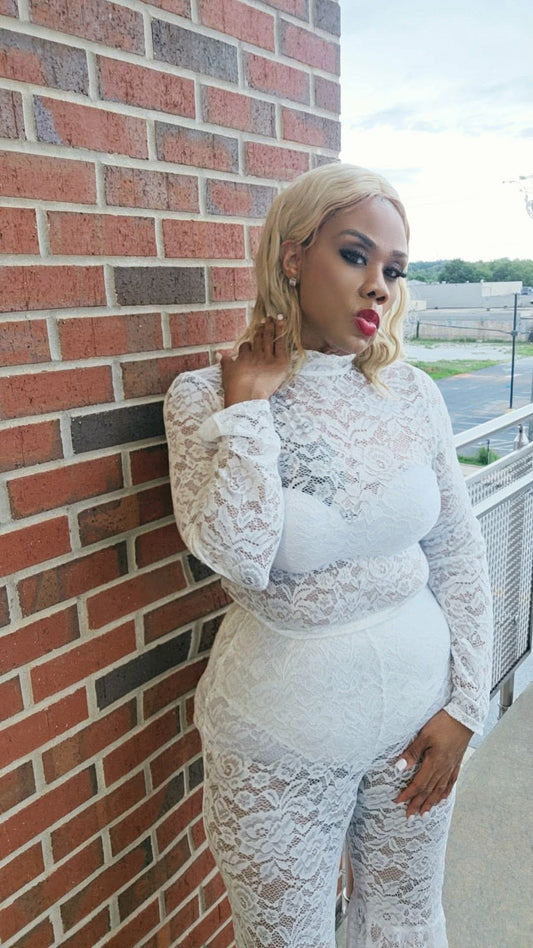 Muse Lace 2 Pc set